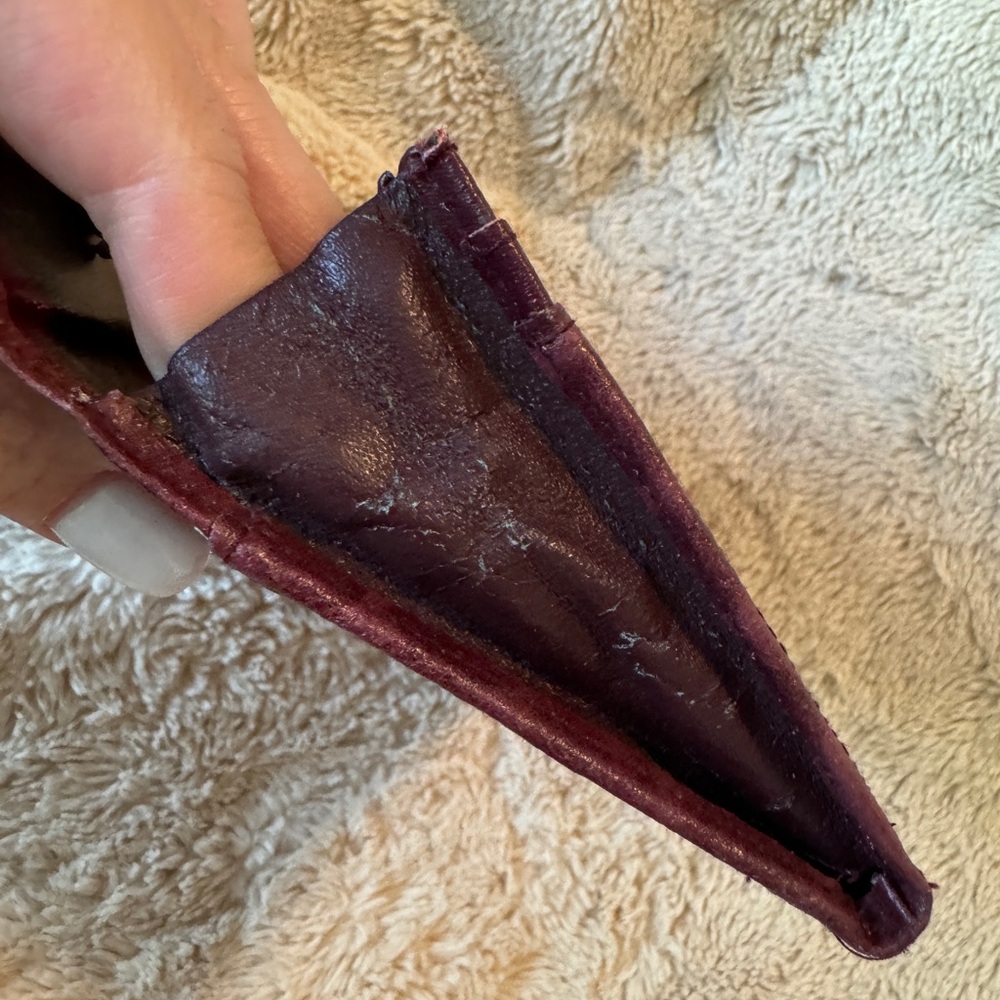 Leather wallet - Picture 8 of 8